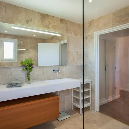 Le Corps De Garde With Swimming-pool And Garden Of 1200m2 Villa Furiani