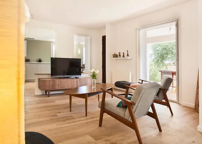 Le Corps De Garde Вилла