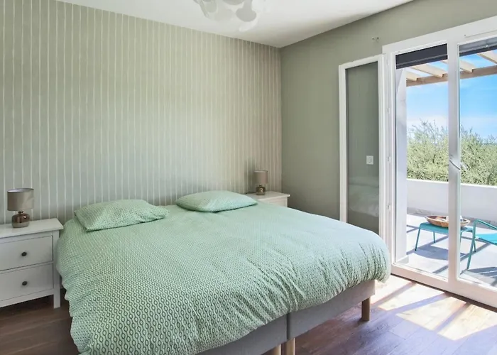 Le Corps De Garde Вилла