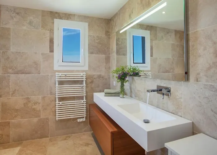 Вилла Le Corps De Garde Фуриани